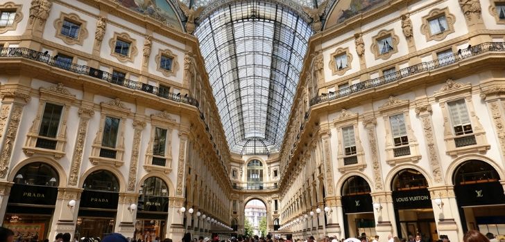 Visiting the Galleria Vittorio Emanuele II in Milan