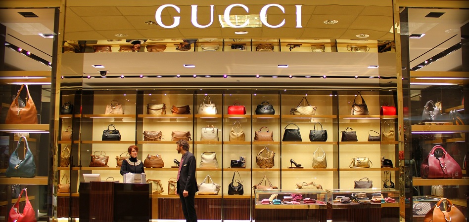 Gucci keeps boosting Kering: profits 