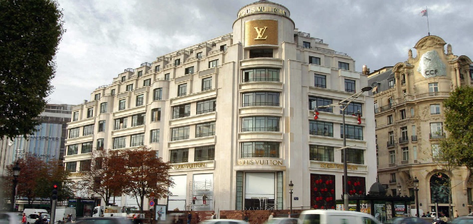 French town of Vendome sells its name to world's biggest luxury group LVMH  for €10,000